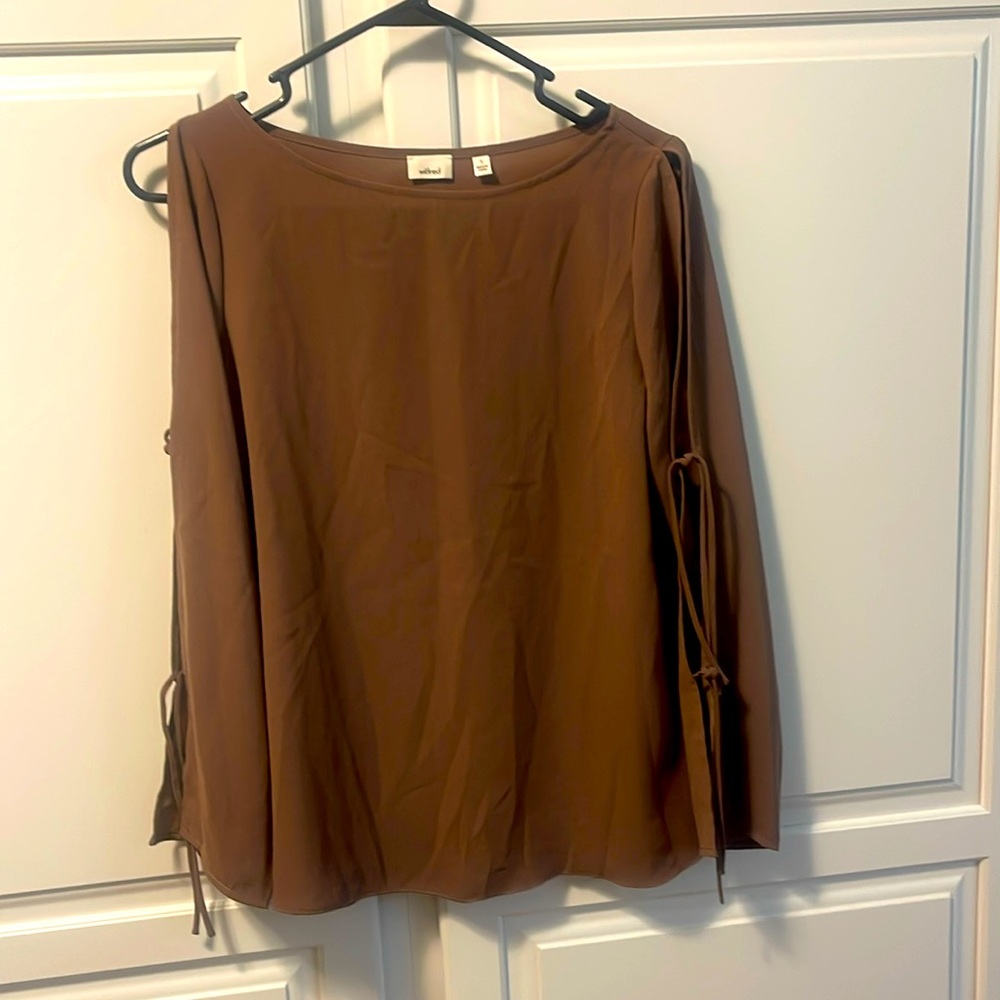 Wilfred plum long sleeves w/slits and ties small flowy new was $110 now $28